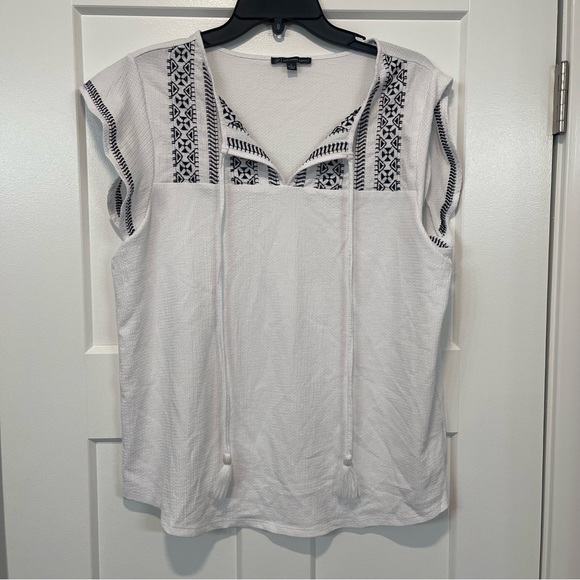 Adrianna Papell Tops - Tassel Geometric Top L